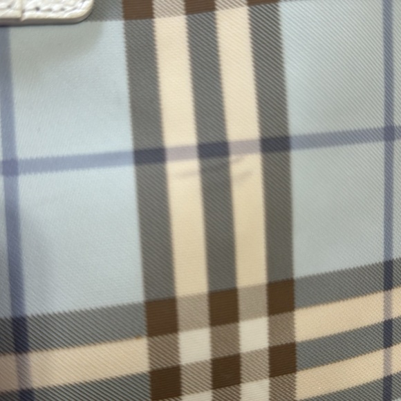Burberry Shoulder Bag. Authentic. Clean inside and out . Almost new. - Picture 7 of 10